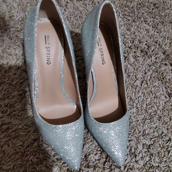 Heels - Picture 1 of 4